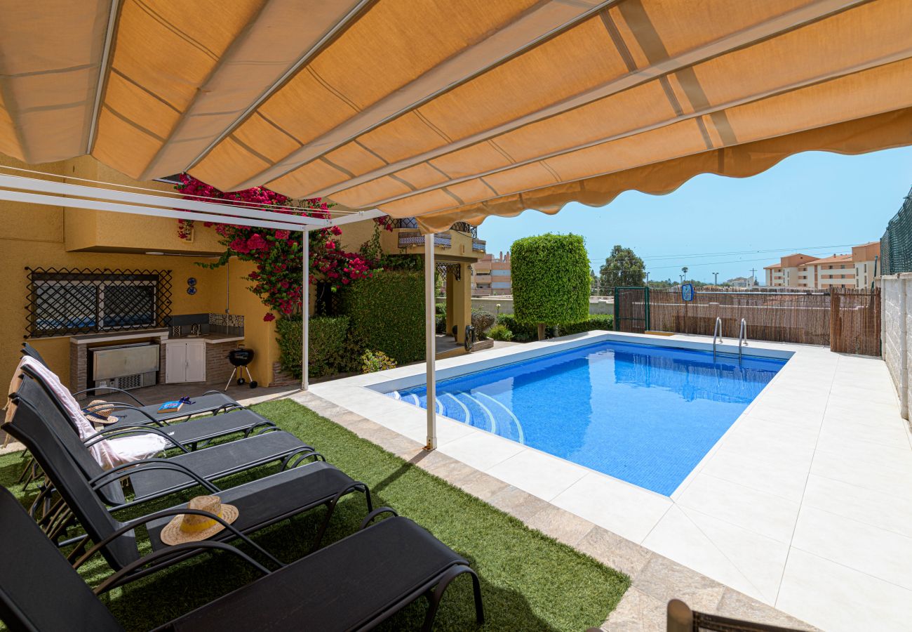Maison à Rincón de la Victoria - WintowinRentals Maison avec Piscine Privée à Rincón