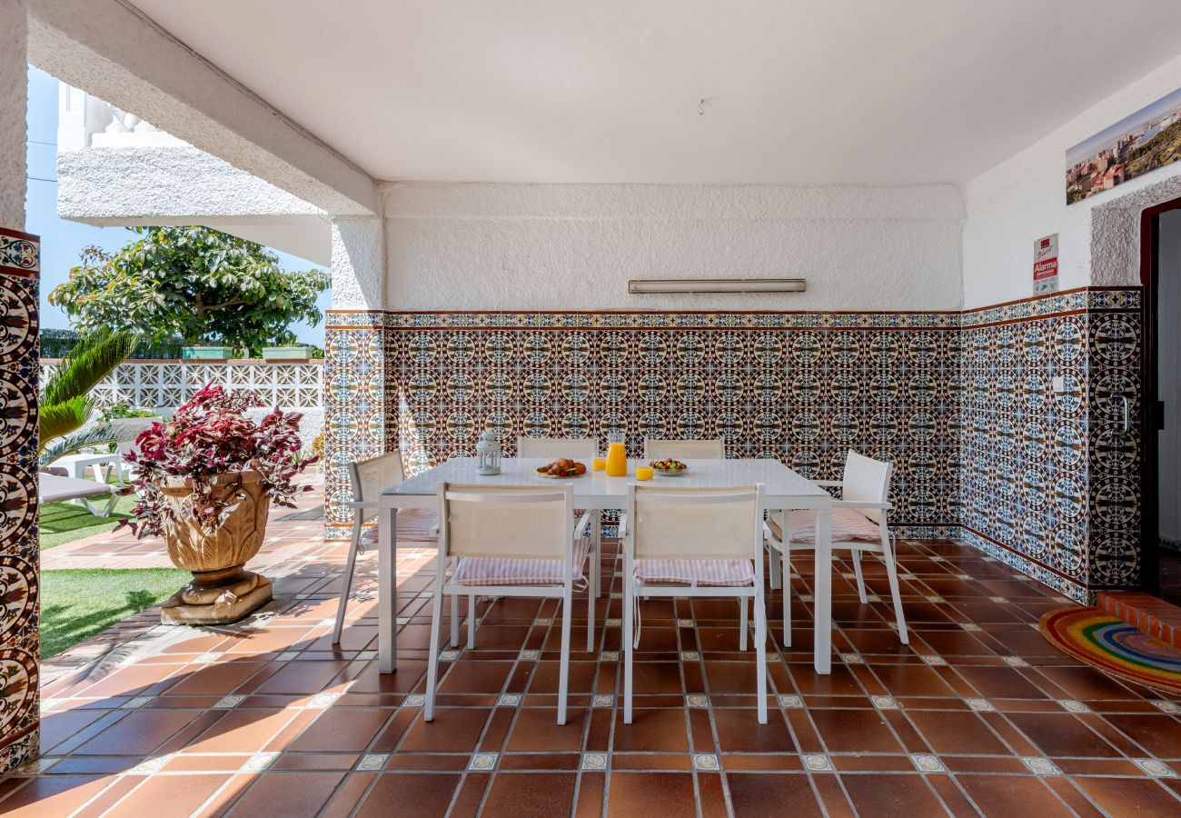 Maison à Rincón de la Victoria - WintowinRentals Haus in erster Strandlinie mit privatem Garten