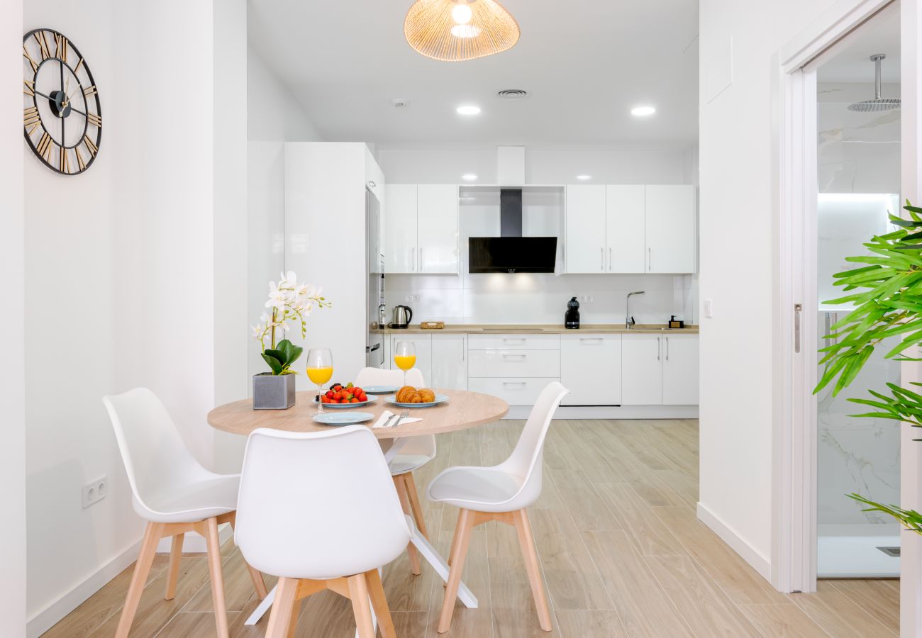Appartement à Malaga - WintowinRentals Appartement moderne et lumineux près de la plage de Huelin