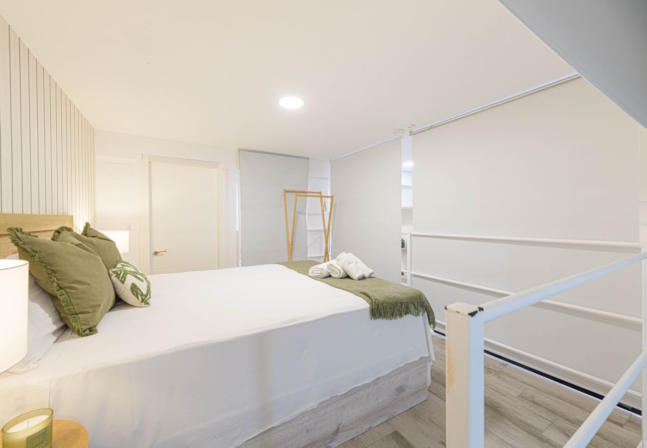 Appartement à Malaga - WintowinRentals Loft rénové avec garage à côté de la plage de Huelin Appartement à Malaga - WintowinRentals Loft rénové avec garage à côté de la plage de Huelin