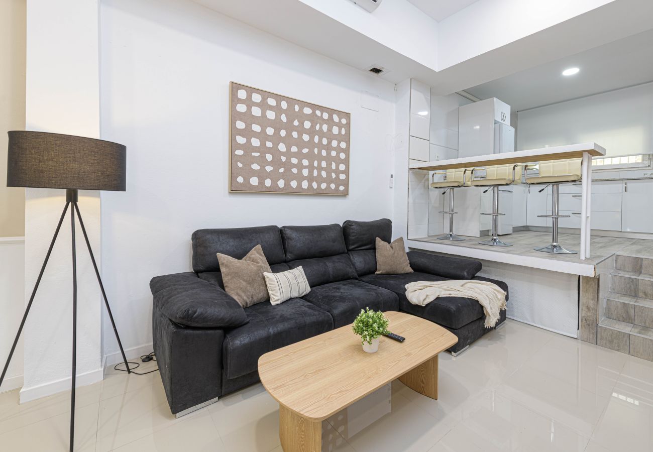 Appartement à Malaga - WintowinRentals Loft rénové avec garage à côté de la plage de Huelin Appartement à Malaga - WintowinRentals Loft rénové avec garage à côté de la plage de Huelin