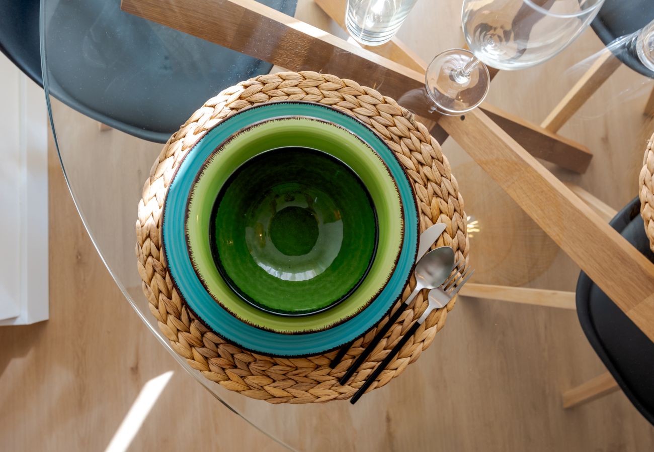 Appartement à Malaga - WintowinRentals Appartement moderne avec patio intérieur privé à Málaga