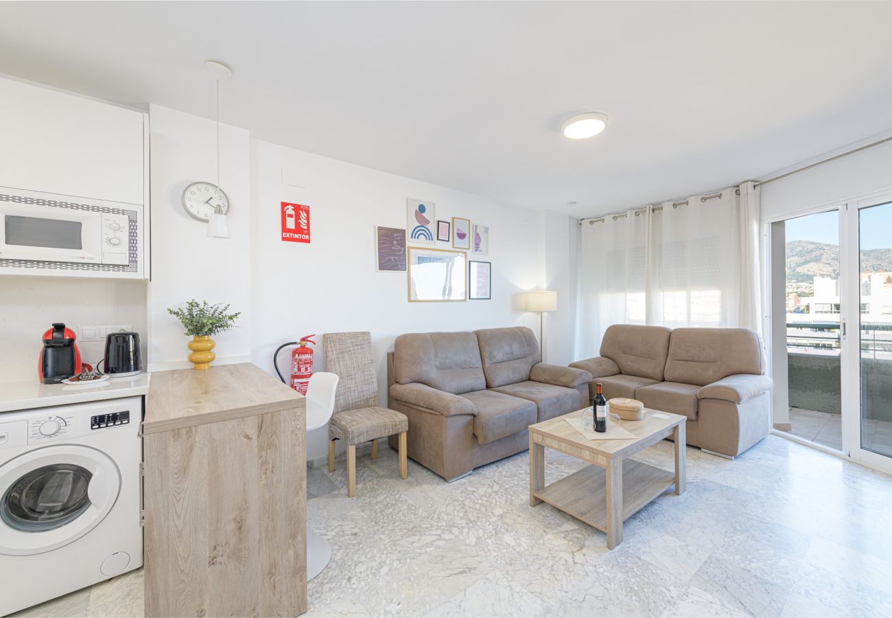 Appartement à Fuengirola - WintowinRentals Appartement avec vue imprenable sur la mer et la montagne, avec piscine à Fuengirola