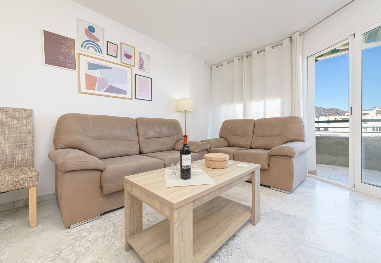 Appartement à Fuengirola - WintowinRentals Appartement avec vue imprenable sur la mer et la montagne, avec piscine à Fuengirola