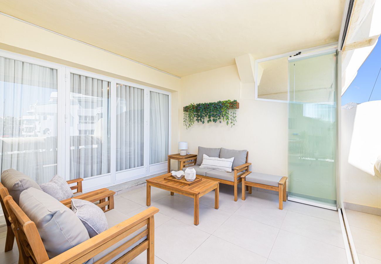 Appartement à Benalmádena - WintowinRentals Appartement Premium avec Terrasse et Vue Imprenable à Puerto Marina