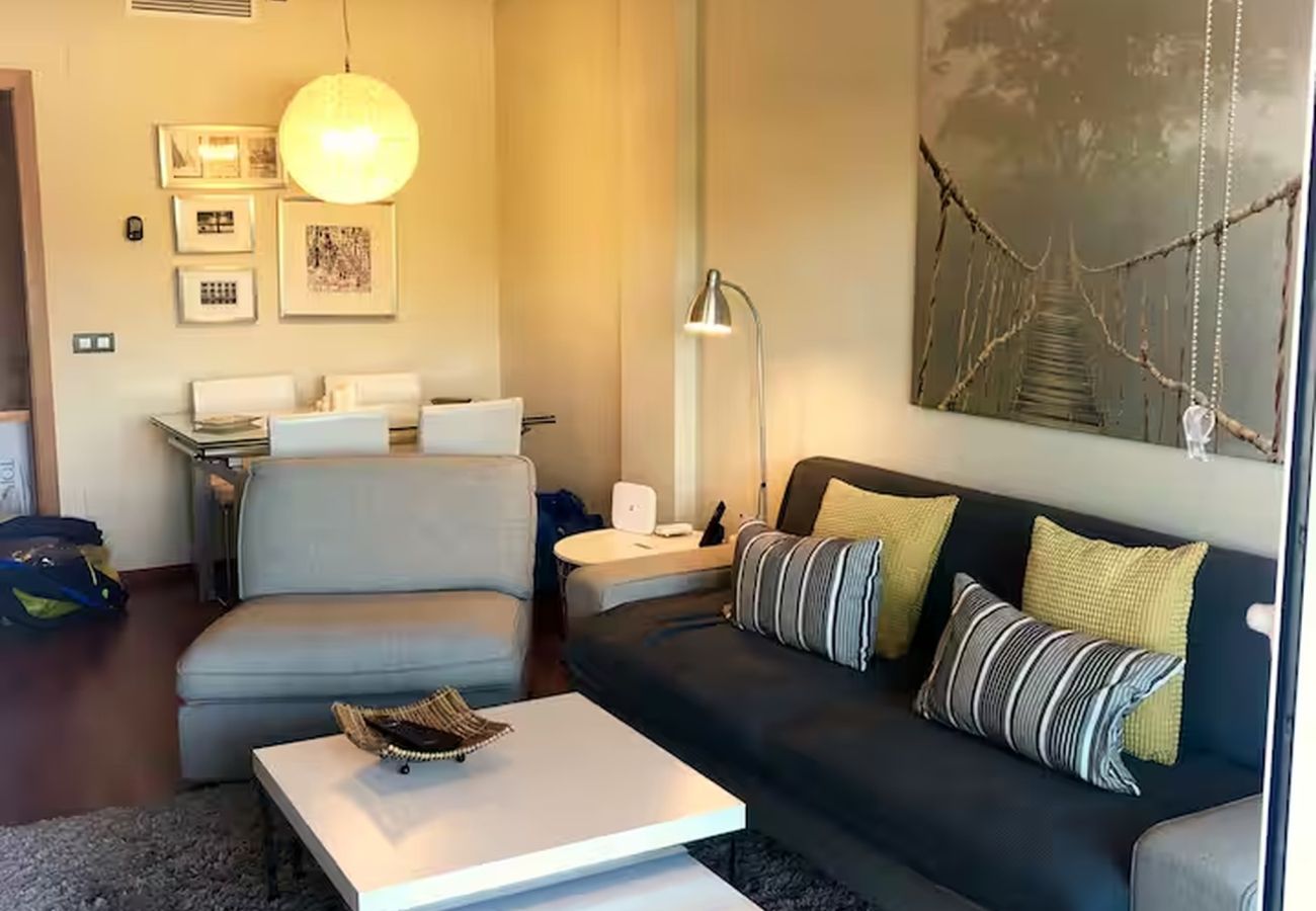 Appartement à Malaga - WintowinRentals SkyView Teatinos: Terrace, Bright & Open Views