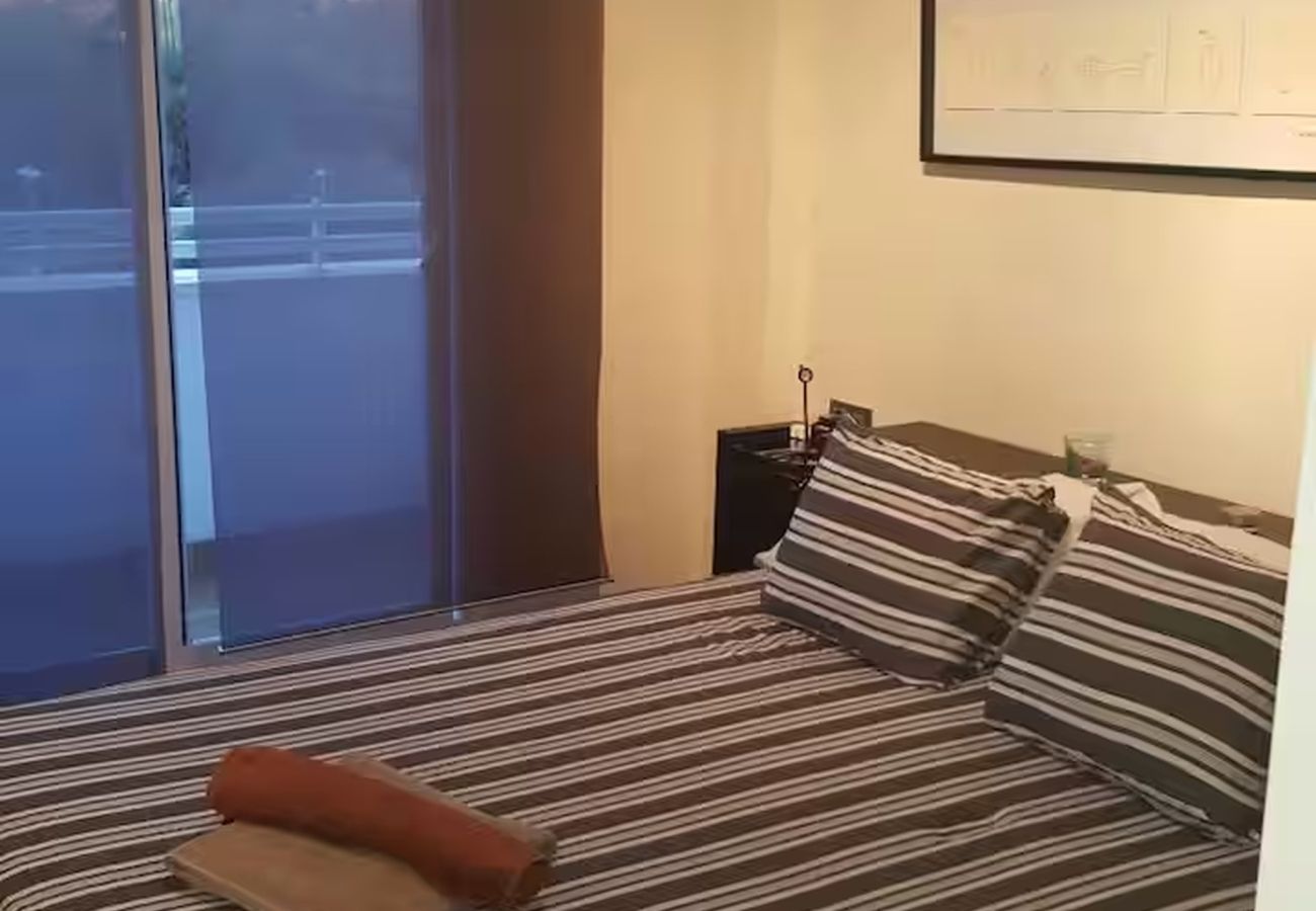 Appartement à Malaga - WintowinRentals SkyView Teatinos: Terrace, Bright & Open Views