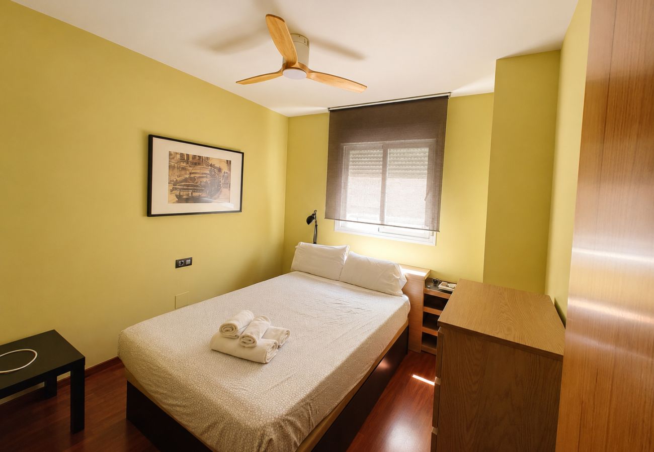 Appartement à Malaga - WintowinRentals SkyView Teatinos: Terrace, Bright & Open Views