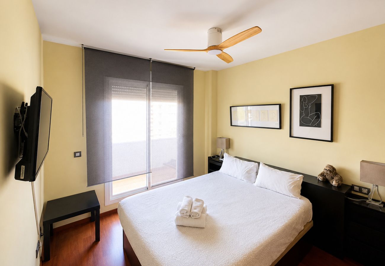 Appartement à Malaga - WintowinRentals SkyView Teatinos: Terrace, Bright & Open Views