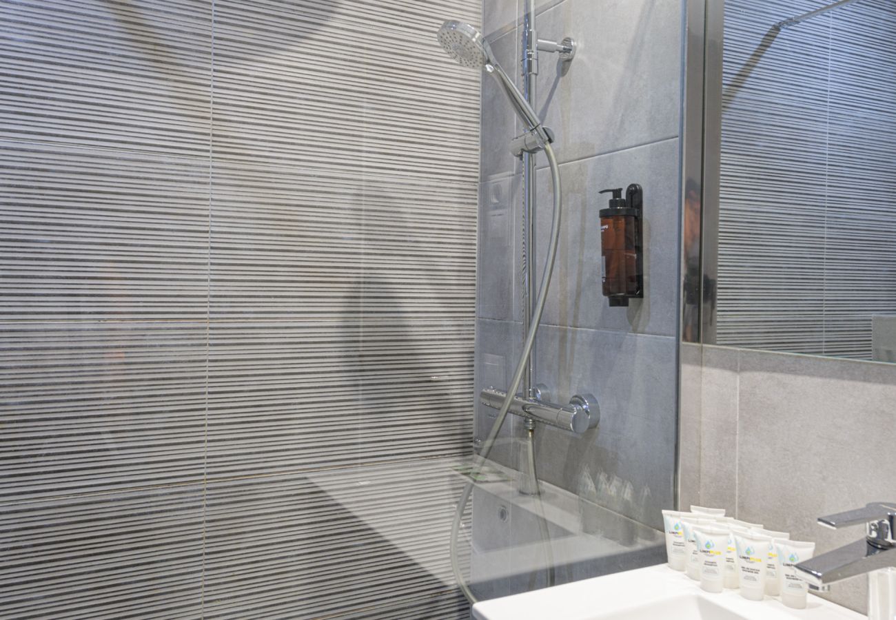 Appartement à Malaga - WintowinRentals Luxury Apartment with Sea Views in La Malagueta