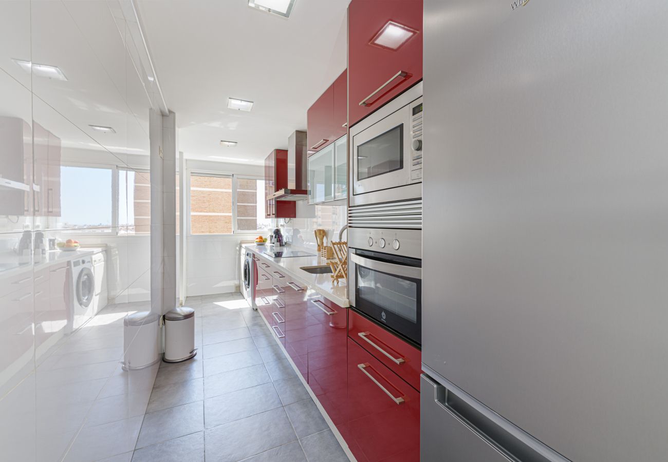 Appartement à Malaga - WintowinRentals Grand appartement à Huelin avec vue privilégiée, parking inclus et proche de la plage