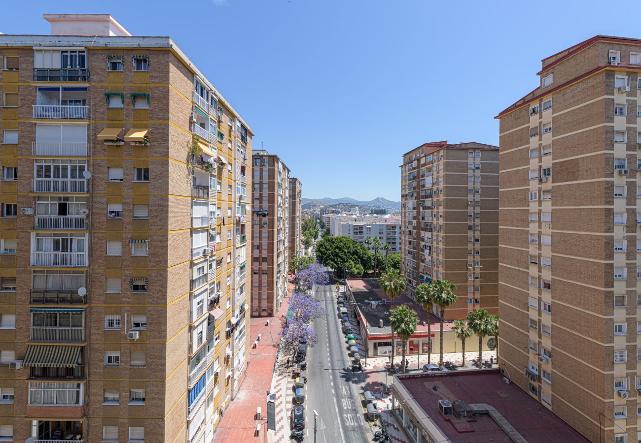 Appartement à Malaga - WintowinRentals Grand appartement à Huelin avec vue privilégiée, parking inclus et proche de la plage