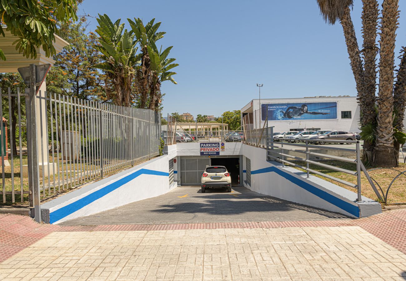 Appartement à Malaga - WintowinRentals Grand appartement à Huelin avec vue privilégiée, parking inclus et proche de la plage